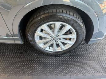 Audi Q3 2.0 TFSI 40 Sport SUV 5dr Petrol S Tronic quattro Euro 6 (s/s) (