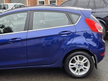 Ford Fiesta 1.0T EcoBoost Zetec Hatchback 5dr Petrol Powershift Euro 6 (100 