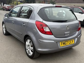 Vauxhall Corsa 1.4i 16v Design Hatchback 5dr Petrol Automatic (a/c) (166 g/km, 