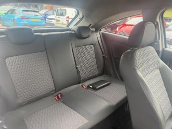Vauxhall Corsa 1.4 16V SE Hatchback 3dr Petrol Auto Euro 5 (100 ps)