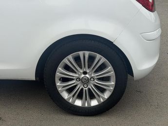 Vauxhall Corsa 1.4 16V SE Hatchback 3dr Petrol Auto Euro 5 (100 ps)