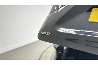 Toyota Yaris Cross VVT-h Design