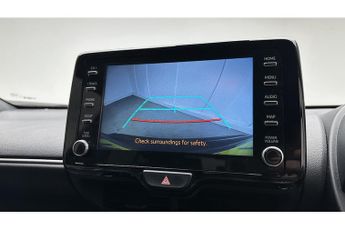 Toyota Yaris Cross VVT-h Design