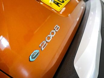 Peugeot E-2008 Allure