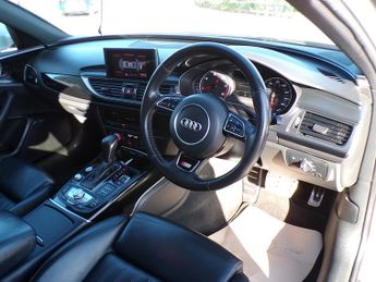 Audi A6 Saloon TDI ultra Black Edition