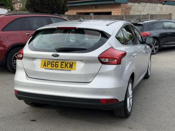 Ford Focus 1.0T EcoBoost Zetec Hatchback 5dr Petrol Auto Euro 6 (s/s) (125 