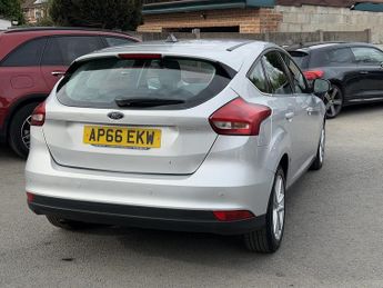 Ford Focus 1.0T EcoBoost Zetec Hatchback 5dr Petrol Auto Euro 6 (s/s) (125 