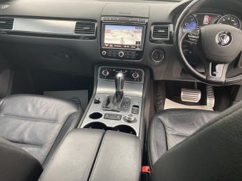 Volkswagen Touareg TDI V6 BlueMotion Tech R-Line