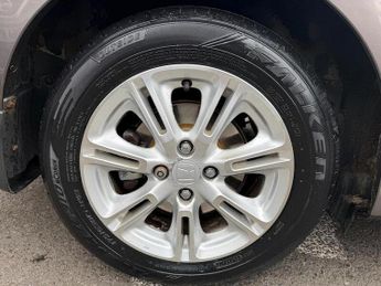 Honda Insight 1.3h IMA SE Hatchback 5dr Petrol Hybrid CVT Euro 5 (102 ps)