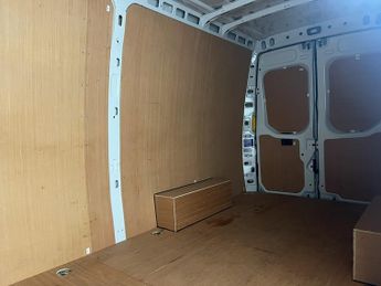 Iveco Daily 2.3D HPI 14V 35S 3520 Panel Van 5dr Diesel HiMatic MWB H2 Euro 6