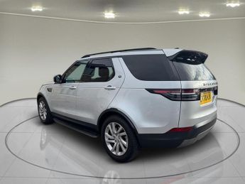 Land Rover Discovery 3.0 SD V6 SE SUV 5dr Diesel Auto 4WD Euro 6 (s/s) (306 ps)