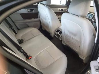 Jaguar XF d Luxury