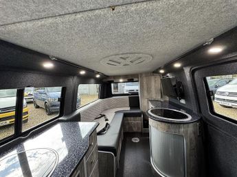 Volkswagen Transporter T6.1 T28 150 DSG LWB Highline