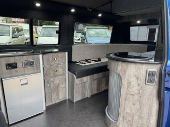 Volkswagen Transporter T6.1 T28 150 DSG LWB Highline