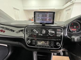 Volkswagen up! High up!