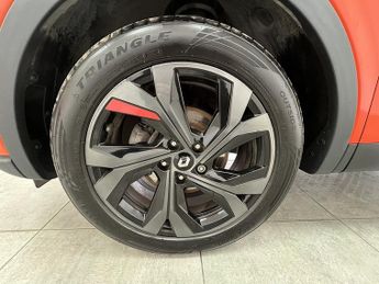 Renault Arkana E-TECH r.s. line