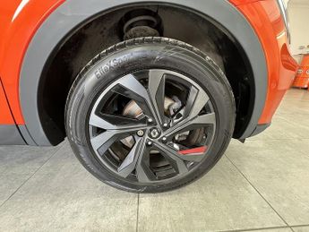 Renault Arkana E-TECH r.s. line