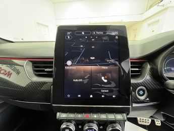 Renault Arkana E-TECH r.s. line