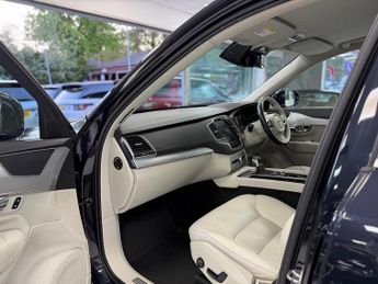 Volvo XC90 D5 PowerPulse Momentum