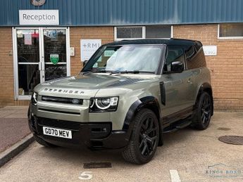 Land Rover Defender 90 D250 MHEV First Edition