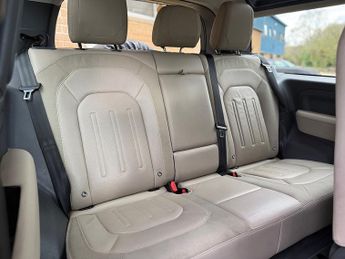 Land Rover Defender 90 D250 MHEV First Edition