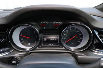 Vauxhall Insignia Turbo D BlueInjection SRi VX Line Nav