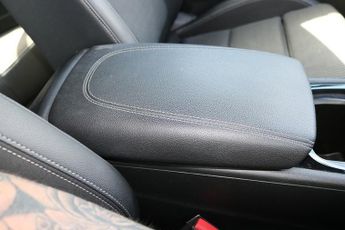 Vauxhall Insignia Turbo D BlueInjection SRi VX Line Nav