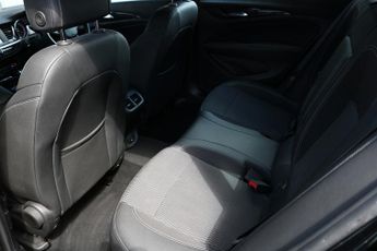 Vauxhall Insignia Turbo D BlueInjection SRi VX Line Nav
