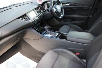 Vauxhall Insignia Turbo D BlueInjection SRi VX Line Nav