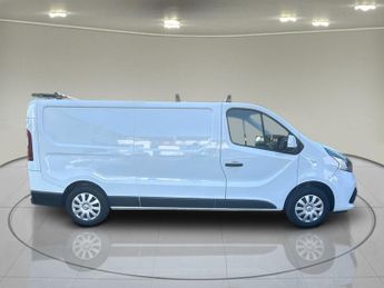 Nissan NV300 2.0 dCi 30 Acenta L2 H1 Euro 6 4dr