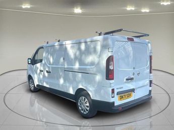 Nissan NV300 2.0 dCi 30 Acenta L2 H1 Euro 6 4dr