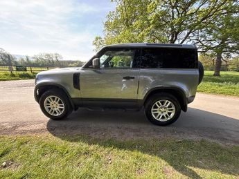 Land Rover Defender 90 D250 MHEV