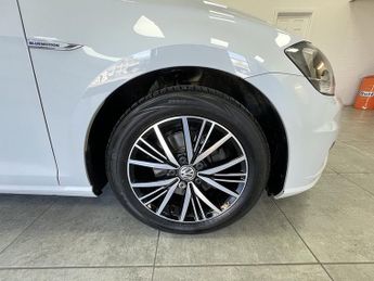 Volkswagen Golf TSI EVO BlueMotion Tech SE Nav