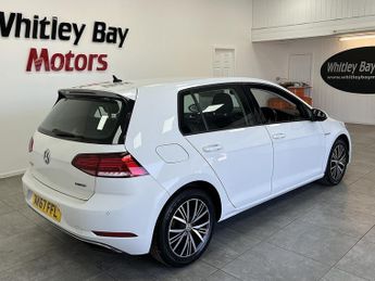 Volkswagen Golf TSI EVO BlueMotion Tech SE Nav