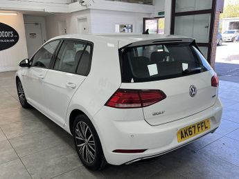 Volkswagen Golf TSI EVO BlueMotion Tech SE Nav