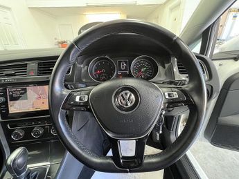 Volkswagen Golf TSI EVO BlueMotion Tech SE Nav