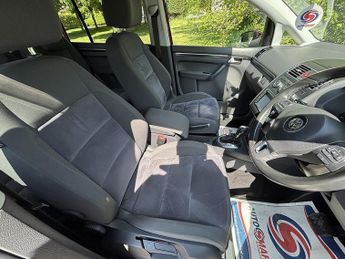 Volkswagen Touran Se Tsi Dsg