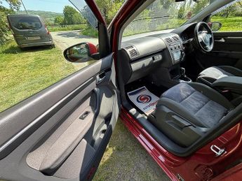 Volkswagen Touran Se Tsi Dsg