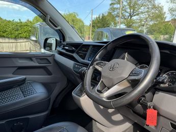 Volkswagen Transporter T6.1 T30 150 DSG SWB