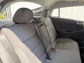 Hyundai IONIQ 38.3kWh Premium Hatchback 5dr Electric Auto (136 ps)
