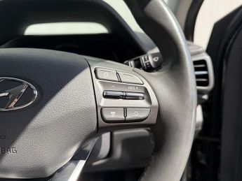 Hyundai IONIQ 38.3kWh Premium Hatchback 5dr Electric Auto (136 ps)