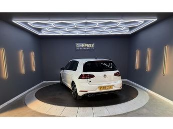 Volkswagen Golf 2.0 TSI R Hatchback 5dr Petrol DSG 4Motion Euro 6 (s/s) (300 ps)