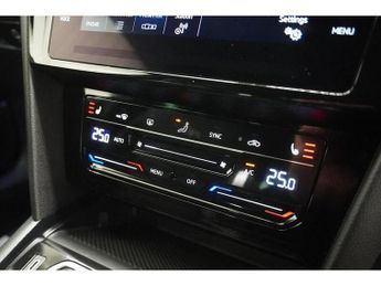 Volkswagen Passat Passat 1.5 TSI EVO R-Line DSG Euro 6 (s/s) 5dr