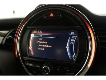 MINI Hatch Hatch 1.5 Cooper Steptronic Euro 6 (s/s) 3dr