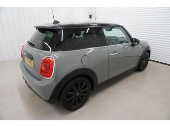 MINI Hatch Hatch 1.5 Cooper Steptronic Euro 6 (s/s) 3dr