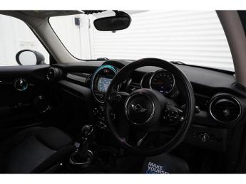 MINI Hatch Hatch 1.5 Cooper Steptronic Euro 6 (s/s) 3dr
