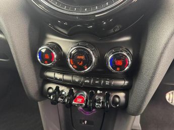 MINI Hatch Hatch 1.5 Cooper Steptronic Euro 6 (s/s) 3dr