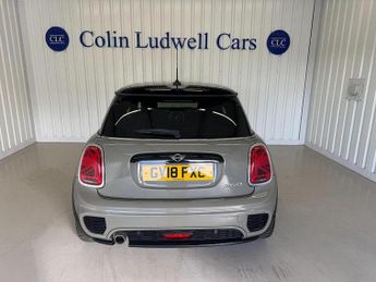 MINI Hatch Hatch 1.5 Cooper Steptronic Euro 6 (s/s) 3dr