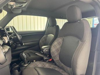 MINI Hatch Hatch 1.5 Cooper Steptronic Euro 6 (s/s) 3dr