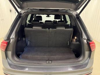 Volkswagen Tiguan Allspace Tiguan Allspace 1.5 TSI R-Line DSG Euro 6 (s/s) 5dr